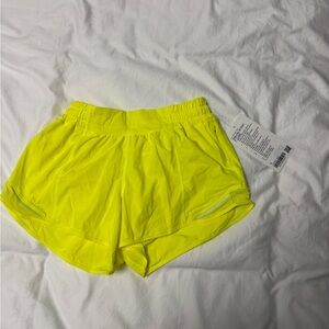 Lululemon Hotty Hot LR Short 4” NEW WITH TAGS